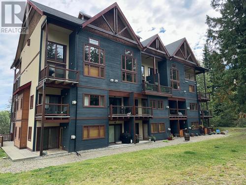 1005 Mountain View Road Unit# 4D, Rossland, BC - Outdoor With Balcony With Facade