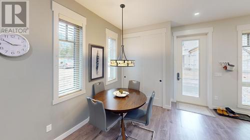 900 Bighorn Boulevard Unit# 920, Radium Hot Springs, BC - Indoor Photo Showing Dining Room