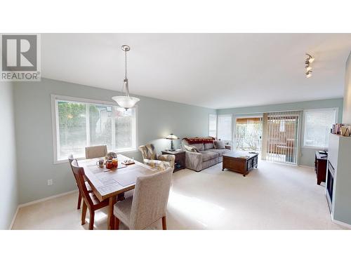 2375 1St  S Street Unit# 17, Cranbrook, BC - Indoor Photo Showing Dining Room