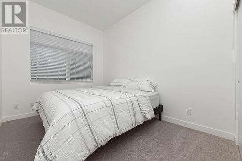 703 15A  Crescent Unit# 15, Invermere, BC - Indoor Photo Showing Bedroom