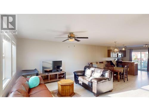 1840 Kelowna  Crescent Unit# 23, Cranbrook, BC - Indoor Photo Showing Living Room