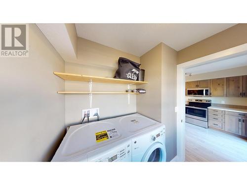 1840 Kelowna  Crescent Unit# 23, Cranbrook, BC - Indoor Photo Showing Laundry Room