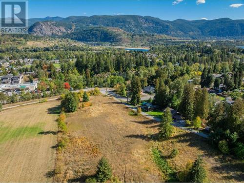 718 Meadowlark  Lane, Castlegar, BC 