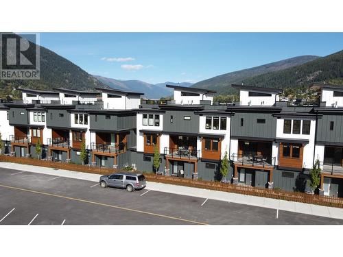 910 Lakeside  Drive Unit# 104, Nelson, BC - Outdoor With Balcony