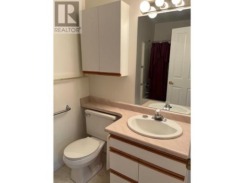 2210 Columbia Avenue Unit# 25, Castlegar, BC - Indoor Photo Showing Bathroom