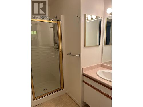 2210 Columbia Avenue Unit# 25, Castlegar, BC - Indoor Photo Showing Bathroom