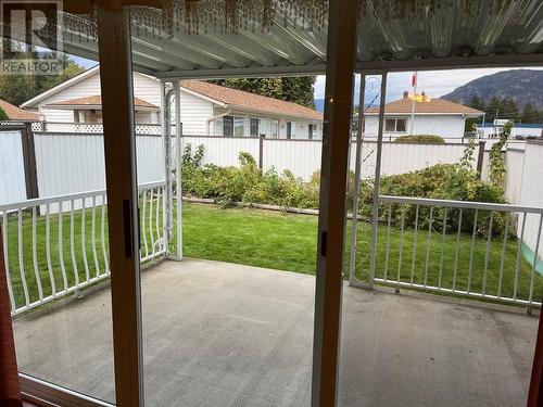 2210 Columbia Avenue Unit# 25, Castlegar, BC - Outdoor With Exterior