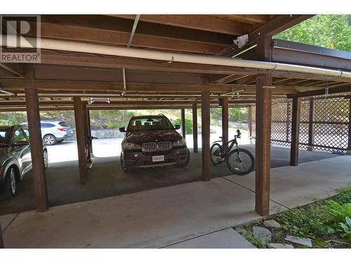 1691  3A Highway Unit# 7, Nelson, BC - Indoor Photo Showing Garage