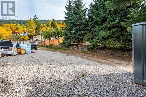 616 Richards  Street Unit# B, Nelson, BC - Outdoor