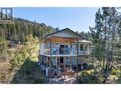 14533 Smith Road, Gray Creek, BC - Outdoor