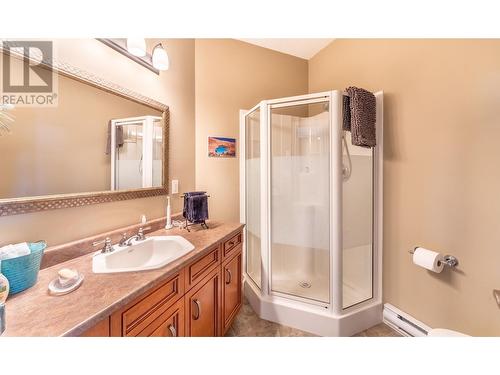 14533 Smith Road, Gray Creek, BC - Indoor Photo Showing Bathroom