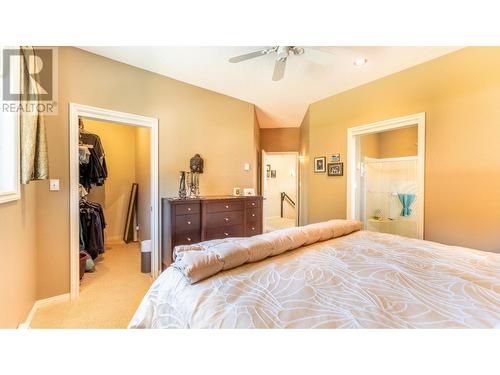 14533 Smith Road, Gray Creek, BC - Indoor Photo Showing Bedroom