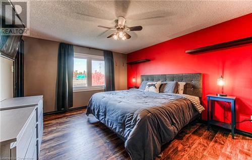 205 Prosperity Drive, Kitchener, ON - Indoor Photo Showing Bedroom