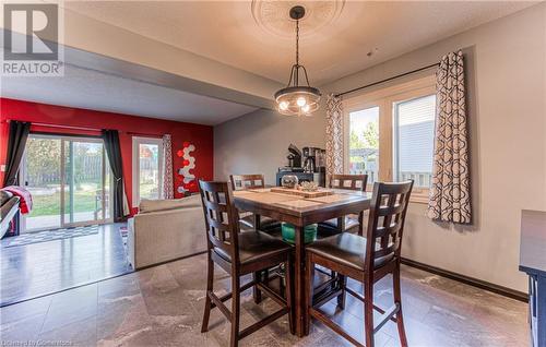 205 Prosperity Drive, Kitchener, ON - Indoor Photo Showing Dining Room