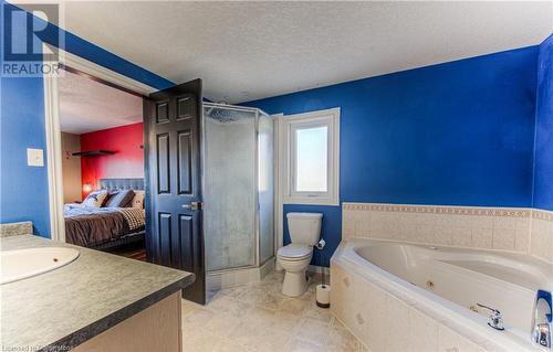 205 Prosperity Drive, Kitchener, ON - Indoor Photo Showing Bathroom