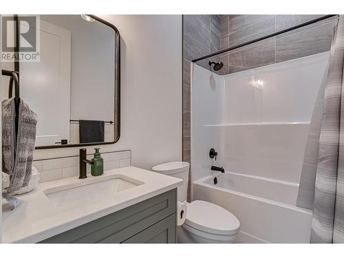 1668 Marcer Road, Jaffray, BC - Indoor Photo Showing Bathroom