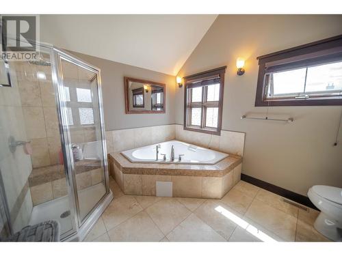 437 Canyon  Trail Unit# A, Fernie, BC - Indoor Photo Showing Bathroom