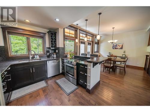 437 Canyon  Trail Unit# A, Fernie, BC - Indoor Photo Showing Kitchen