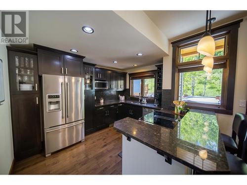 437 Canyon  Trail Unit# A, Fernie, BC - Indoor Photo Showing Kitchen