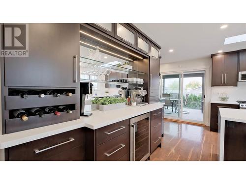 122 Acacia Crescent, Penticton, BC - Indoor Photo Showing Kitchen