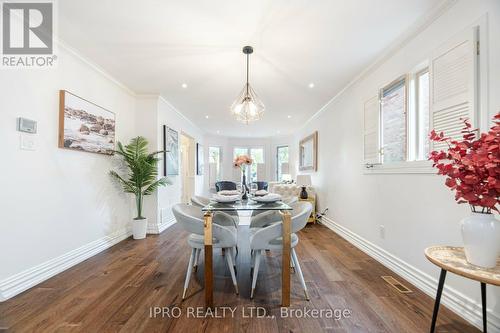 1095 Old Oak Drive, Oakville, ON - Indoor Photo Showing Dining Room