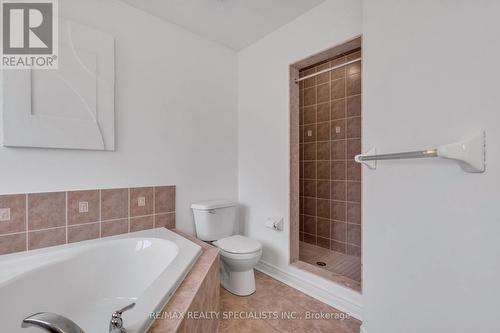 192 Giddings Crescent, Milton, ON - Indoor Photo Showing Bathroom