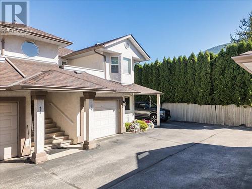 422 Beasley  W Crescent, Nelson, BC - Outdoor