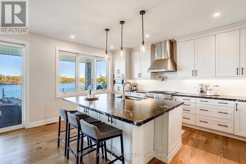 7 Dock Lane, Tay, ON - Indoor Photo Showing Kitchen With Upgraded Kitchen