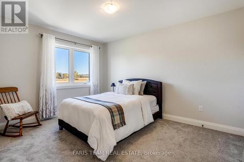 7 Dock Lane, Tay, ON - Indoor Photo Showing Bedroom