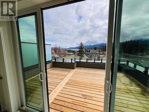 514 14Th  Street Unit# 304, Invermere, BC - Outdoor With Exterior