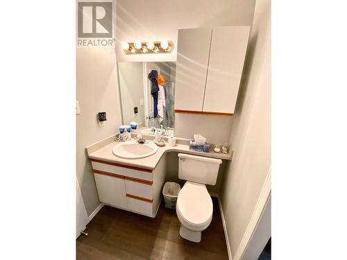 2210 Columbia Avenue Unit# 3, Castlegar, BC - Indoor Photo Showing Bathroom