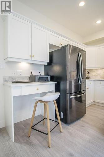 4878 Ridge Road Unit# 6, Radium Hot Springs, BC - Indoor Photo Showing Kitchen