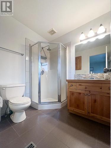 4878 Ridge Road Unit# 6, Radium Hot Springs, BC - Indoor Photo Showing Bathroom