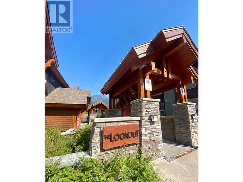 2049 Summit  Drive Unit# 312A, Panorama, BC - Outdoor