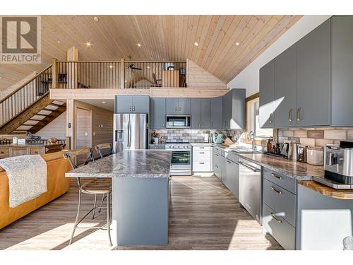 1693 Koocanusa Lake Drive, Lake Koocanusa, BC - Indoor Photo Showing Kitchen With Upgraded Kitchen