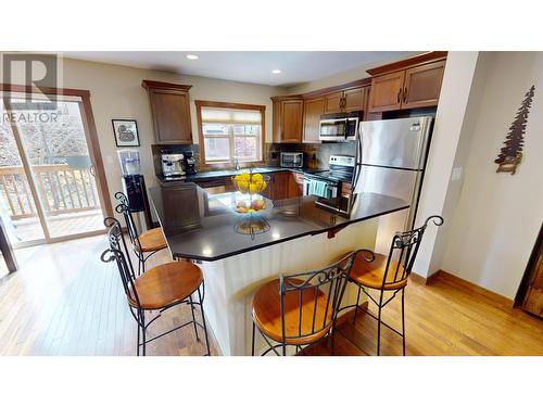 1000 9Th  Street Unit# 23, Invermere, BC - Indoor Photo Showing Dining Room