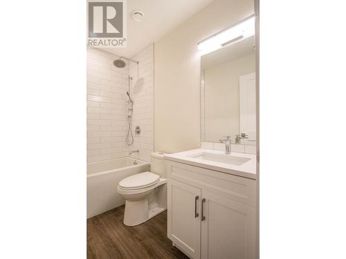 4926 Timber Ridge  Road Unit# 41, Windermere, BC - Indoor Photo Showing Bathroom