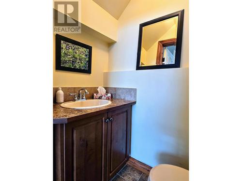 4878 Ridge  Road Unit# 25, Radium Hot Springs, BC - Indoor Photo Showing Bathroom