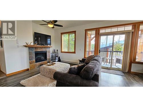 906 6Th  Avenue Unit# 1, Invermere, BC - Indoor Photo Showing Living Room With Fireplace