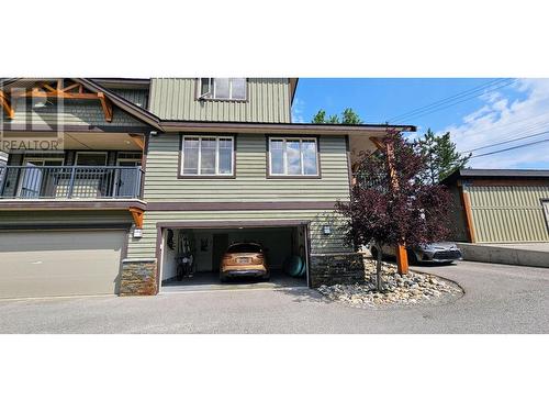 906 6Th  Avenue Unit# 1, Invermere, BC - Outdoor