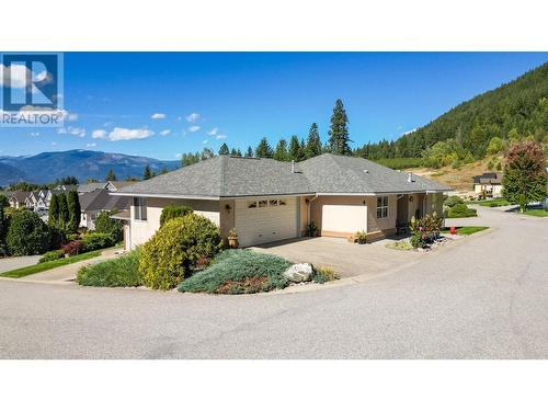 420 20Th  N Avenue Unit# 4, Creston, BC - Outdoor