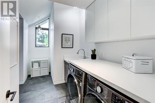 2107 Courtland Crescent, Mississauga, ON - Indoor Photo Showing Laundry Room