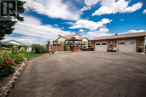 1315 Blakely Crescent, Pembroke, ON - Outdoor