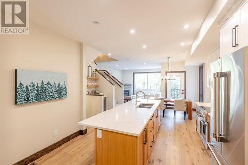 4576 Timberline Crescent Unit# 39, Fernie, BC - Indoor Photo Showing Kitchen With Double Sink With Upgraded Kitchen