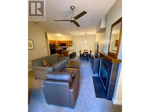 2049 Summit Drive Unit# 214C, Panorama, BC - Indoor