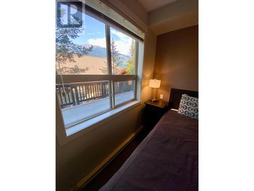 2049 Summit Drive Unit# 214C, Panorama, BC - Indoor