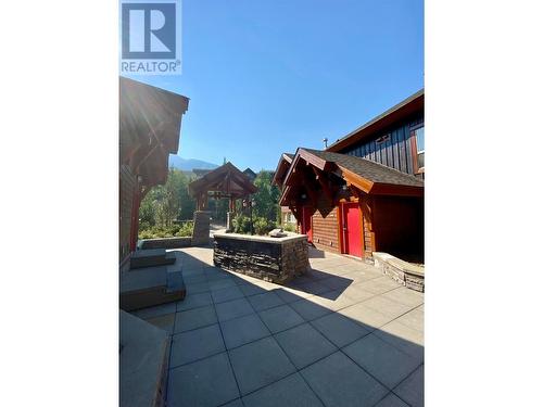 2049 Summit Drive Unit# 214C, Panorama, BC - Outdoor