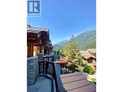 2049 Summit Drive Unit# 214C, Panorama, BC - Outdoor