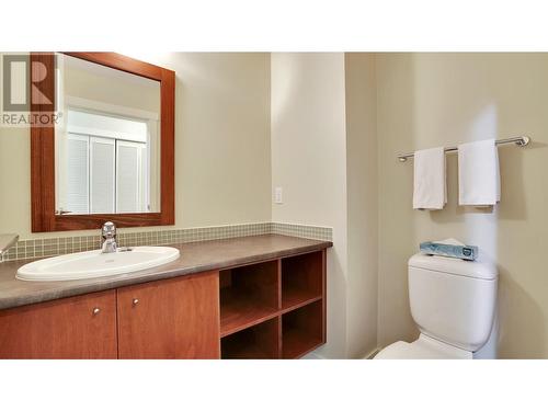 2049 Summit Drive Unit# 314A, Panorama, BC - Indoor Photo Showing Bathroom