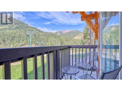 2049 Summit Drive Unit# 314A, Panorama, BC - Outdoor With Exterior